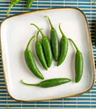 Load image into Gallery viewer, 10 Fresh Serrano Pepper Seeds
